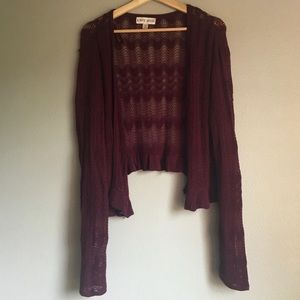 Burgundy Knox Rose a cropped Cardigan
